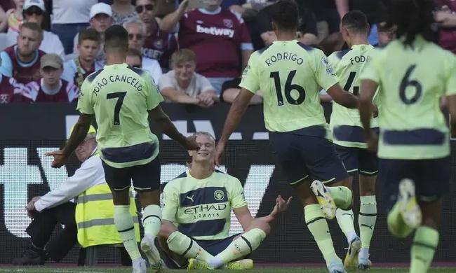 新民声援穆斯卡特：因几句赛后怨言就被全盘否定，这合理吗？（因几句赛后抱怨就否定穆斯卡特，公平吗？）