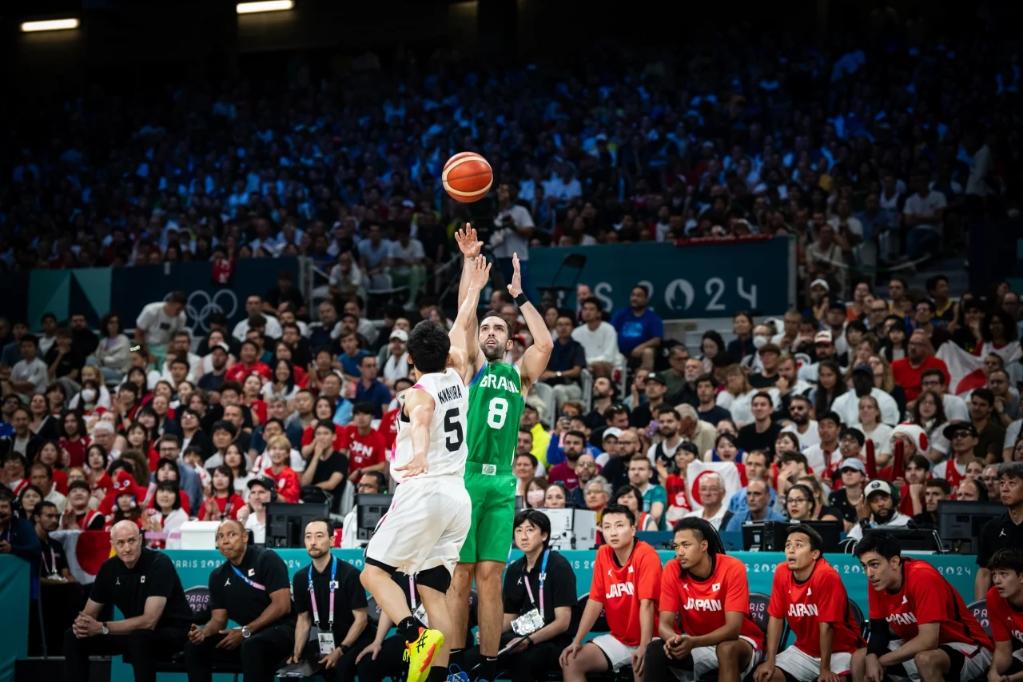 NBA：湖人加时险胜掘金 詹姆斯砍下40分（NBA：湖人加时力克掘金 詹姆斯狂砍40分）