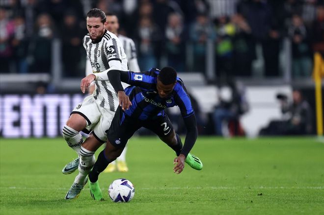 澳超第5轮后积分榜：悉尼FC升至榜首，阿德莱德联第3（澳超第5轮积分榜：悉尼FC登顶，阿德莱德联位列第三）