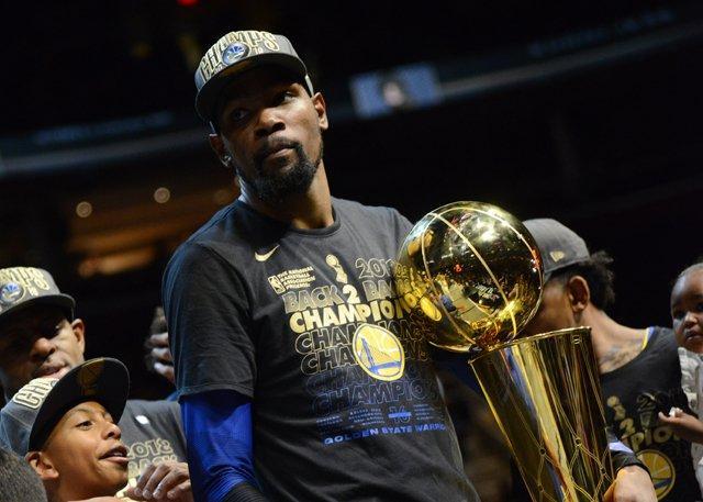 弗里克：我一直想对那些专家说点什么，但想想还是算了（弗里克：本想回应那些专家，转念还是作罢）