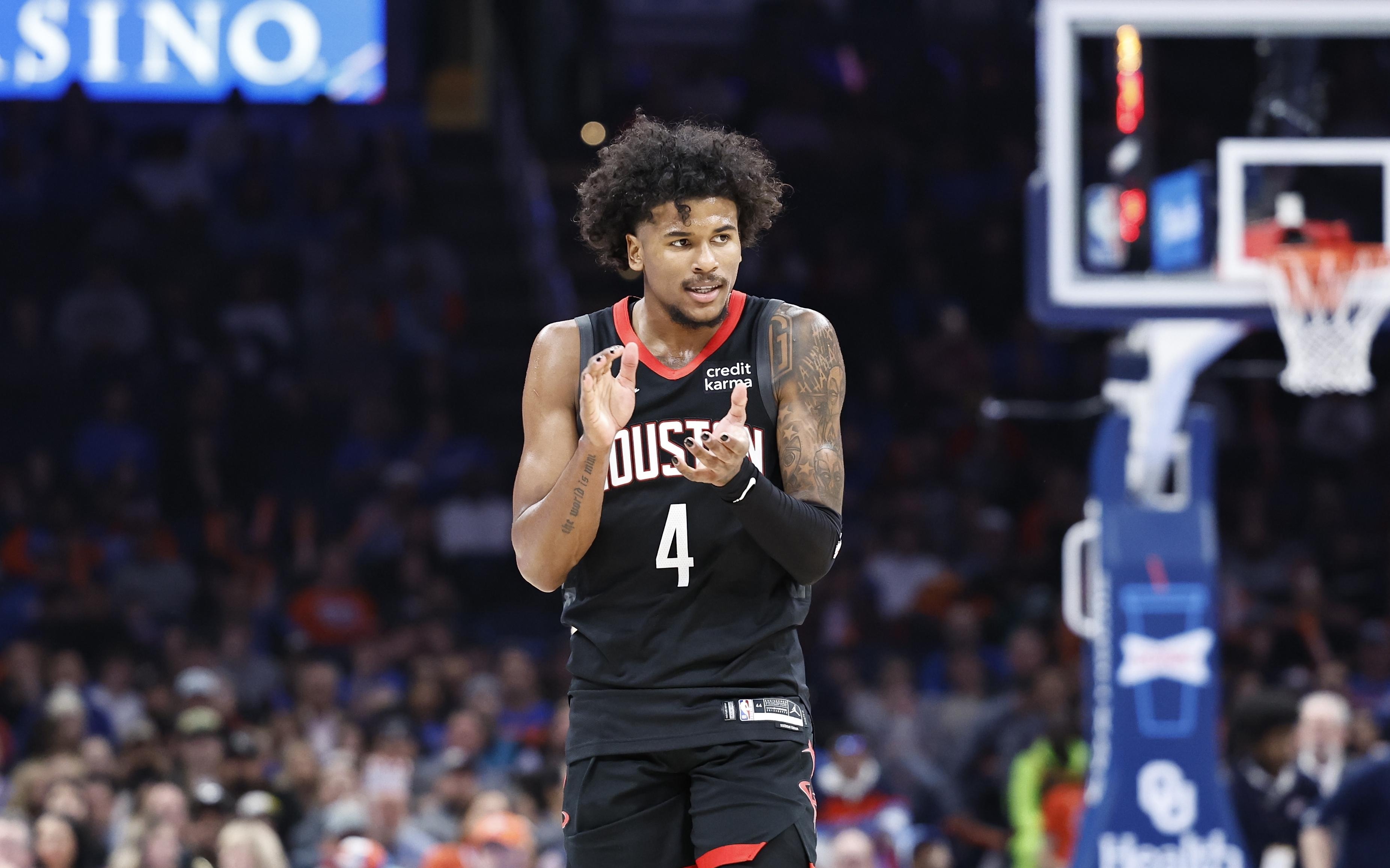 安切洛蒂：皇马到目前为止成绩出色，还能怎么要求阿隆索呢？（安切洛蒂：皇马至今表现优异，对阿隆索还能有何苛求？）