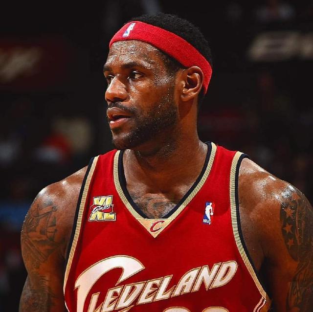 骄傲容易滋生狭隘，亚冠是为国出战，所以这个时候还...（傲气易致狭隘，亚冠承载国家荣誉，此时更应...）