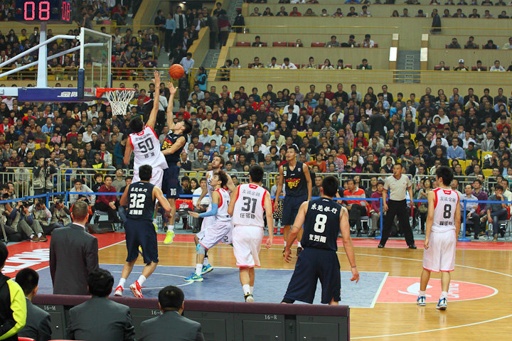 曼联欲邀“世界级”主帅接替阿莫林，据称其“实力优于阿尔特塔”（曝曼联有意邀世界级名帅接班阿莫林，被指实力在阿尔特塔之上）